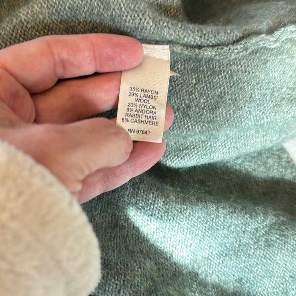5/$20 J Jill size SP cardigan in a sage green. Shawl collar, pearlescent button. - Picture 5 of 7